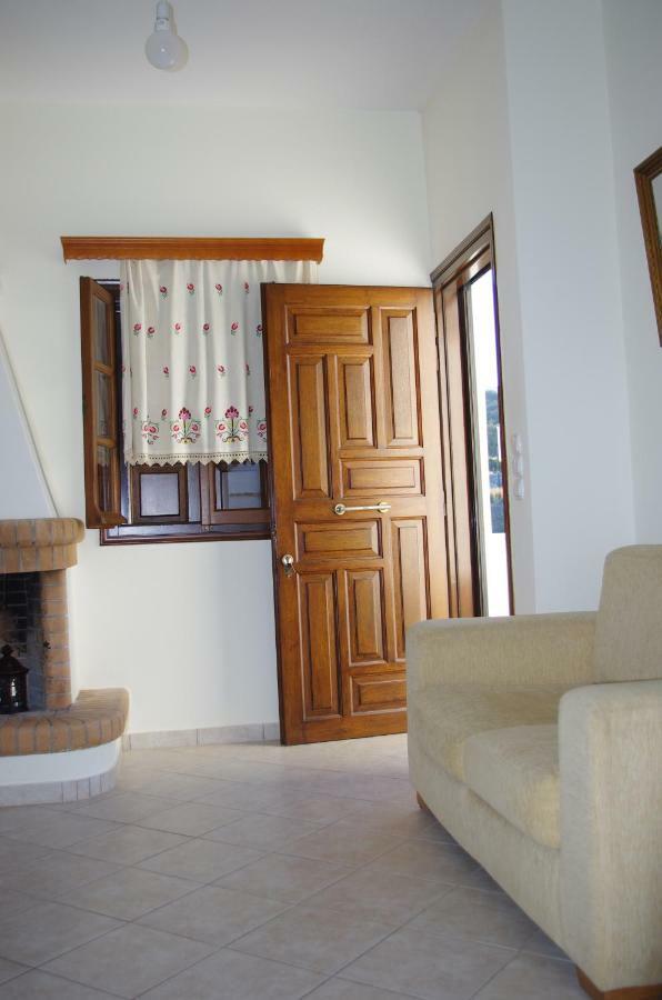 Limnes Home Moutsoúna Екстериор снимка